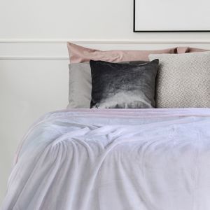 Přehoz na postel z mikrovlákna DecoKing Fluff pudrově růžový, velikost 220x240